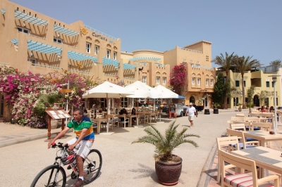 Marina in El Gouna (Alexander Mirschel)  Copyright 
Informazioni sulla licenza disponibili sotto 'Prova delle fonti di immagine'